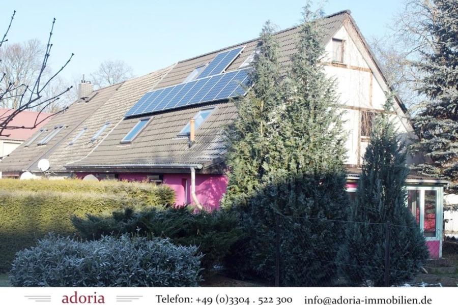 Teilsaniertes Reihenendhaus mit viel Potential - Staffelde