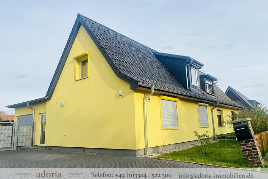 Komplett sanierte Doppelhaushälfte mit toller Ausstattung